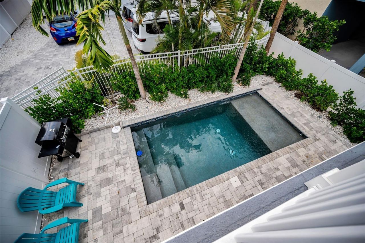 204 Gulf Boulevard, Indian Rocks Beach, FL 33785 Photo