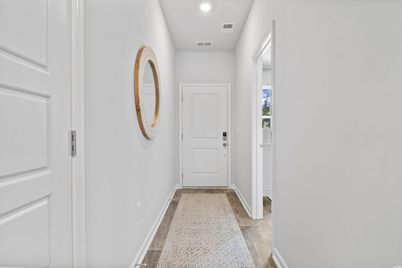 121 Hoffman Park Dr. Photo 34