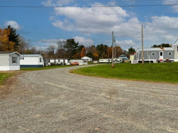 714 Hinckley Road, Clinton, ME 04927