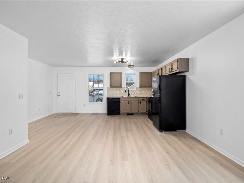 127 Parmely Avenue, Elyria, OH 44035 Photo 12