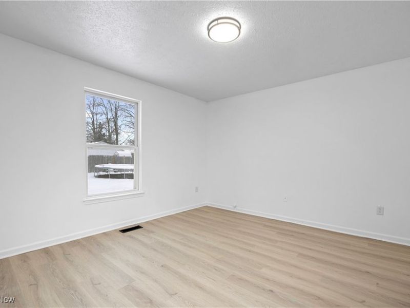 127 Parmely Avenue, Elyria, OH 44035 Photo 18