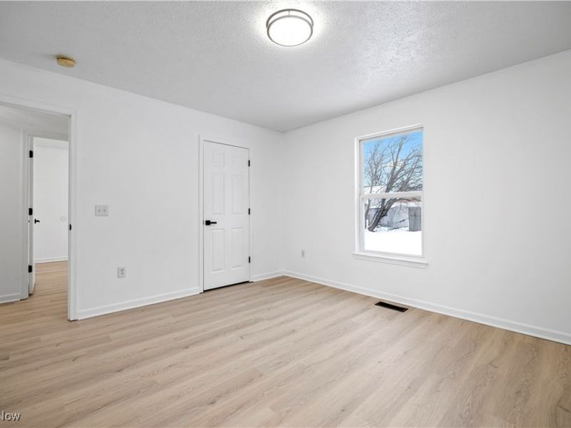 127 Parmely Avenue, Elyria, OH 44035 Photo 19