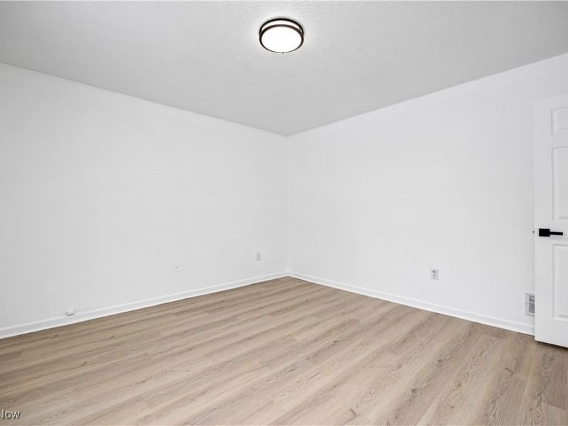 127 Parmely Avenue, Elyria, OH 44035 Photo 21