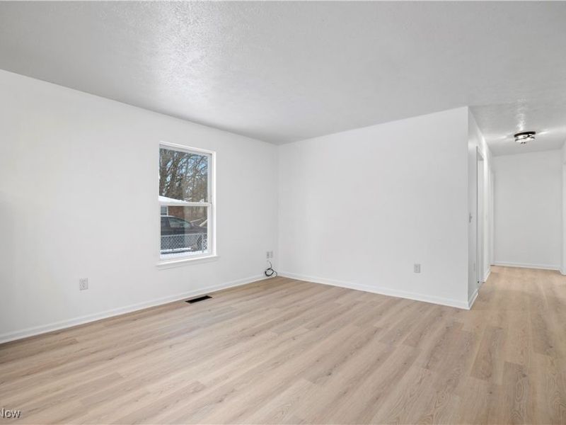 127 Parmely Avenue, Elyria, OH 44035 Photo 9