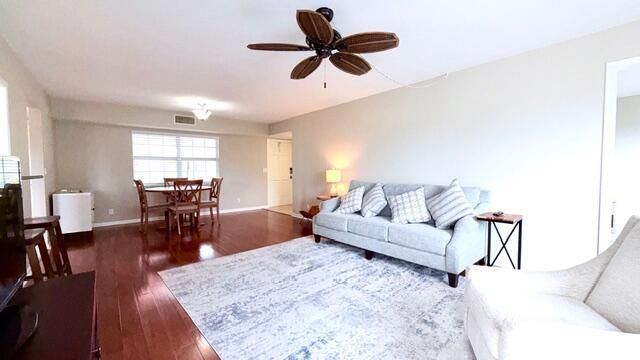 5510 Tamberlane Circle, Unit 243, Palm Beach Gardens, FL 33418 Photo