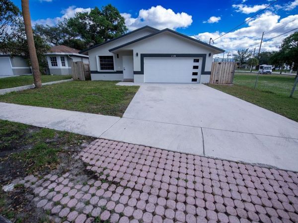 110 NW 6th Ave, Dania Beach, FL 33004