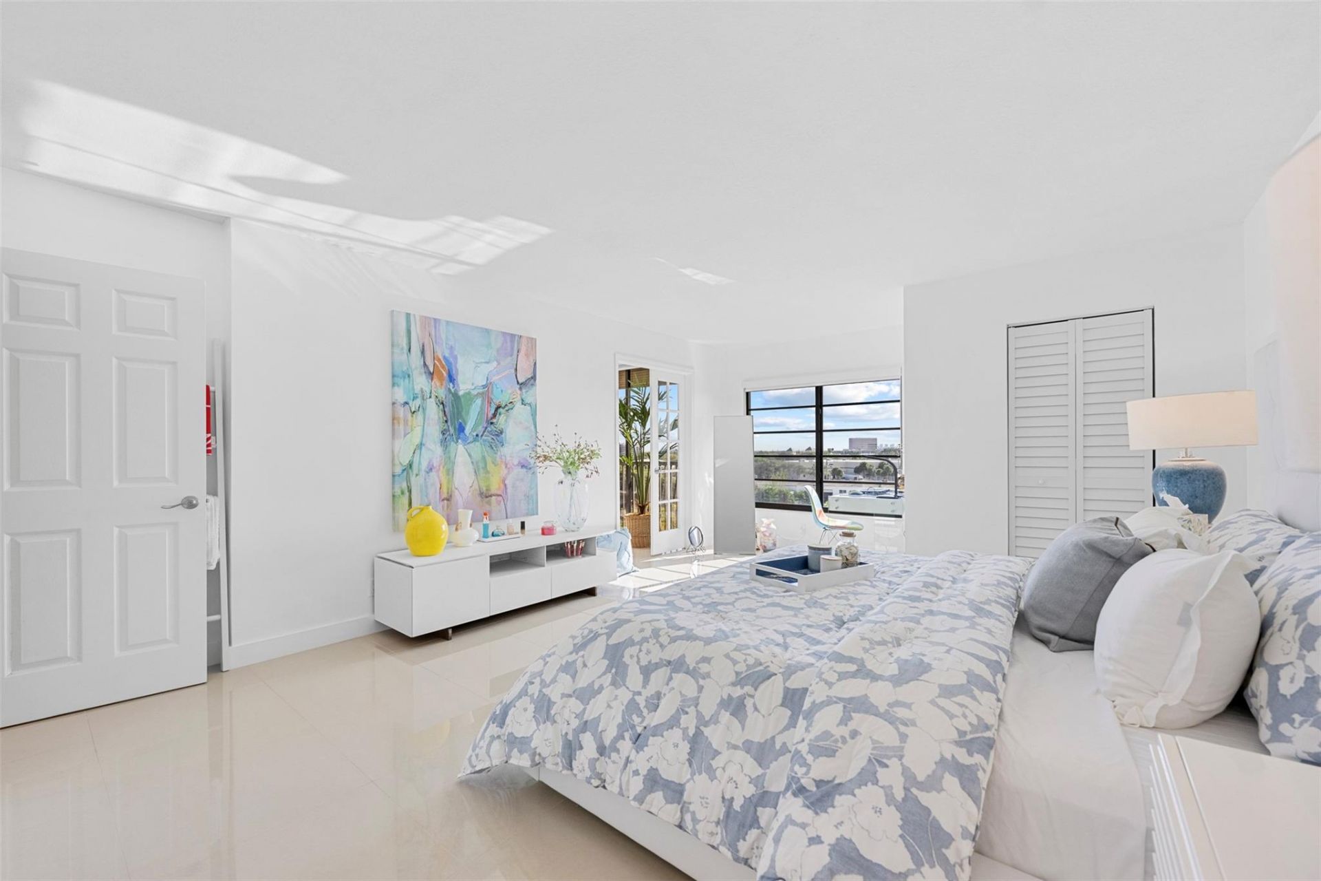 2202 S Cypress Bend Drive, Unit 606, Pompano Beach, FL 33069 Photo