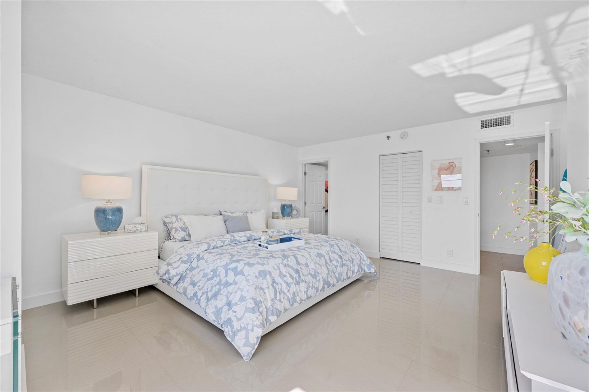 2202 S Cypress Bend Drive, Unit 606, Pompano Beach, FL 33069 Photo