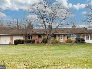 3284 FRIEDENSBURG, OLEY, PA 19547