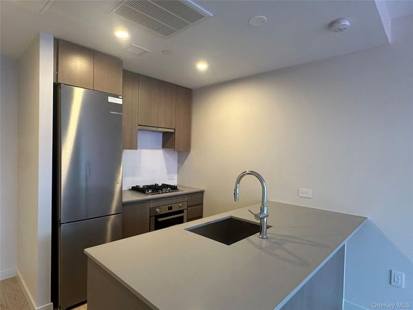 131-02B 40th Road, Unit 7O, Flushing, NY 11354