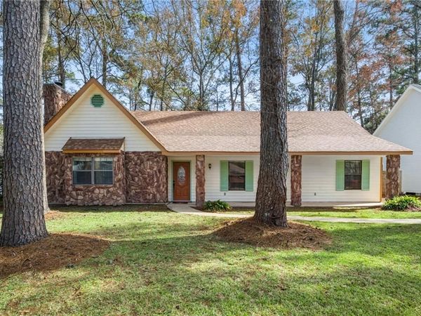 307 GOLDENWOOD Street, Mandeville, LA 70448