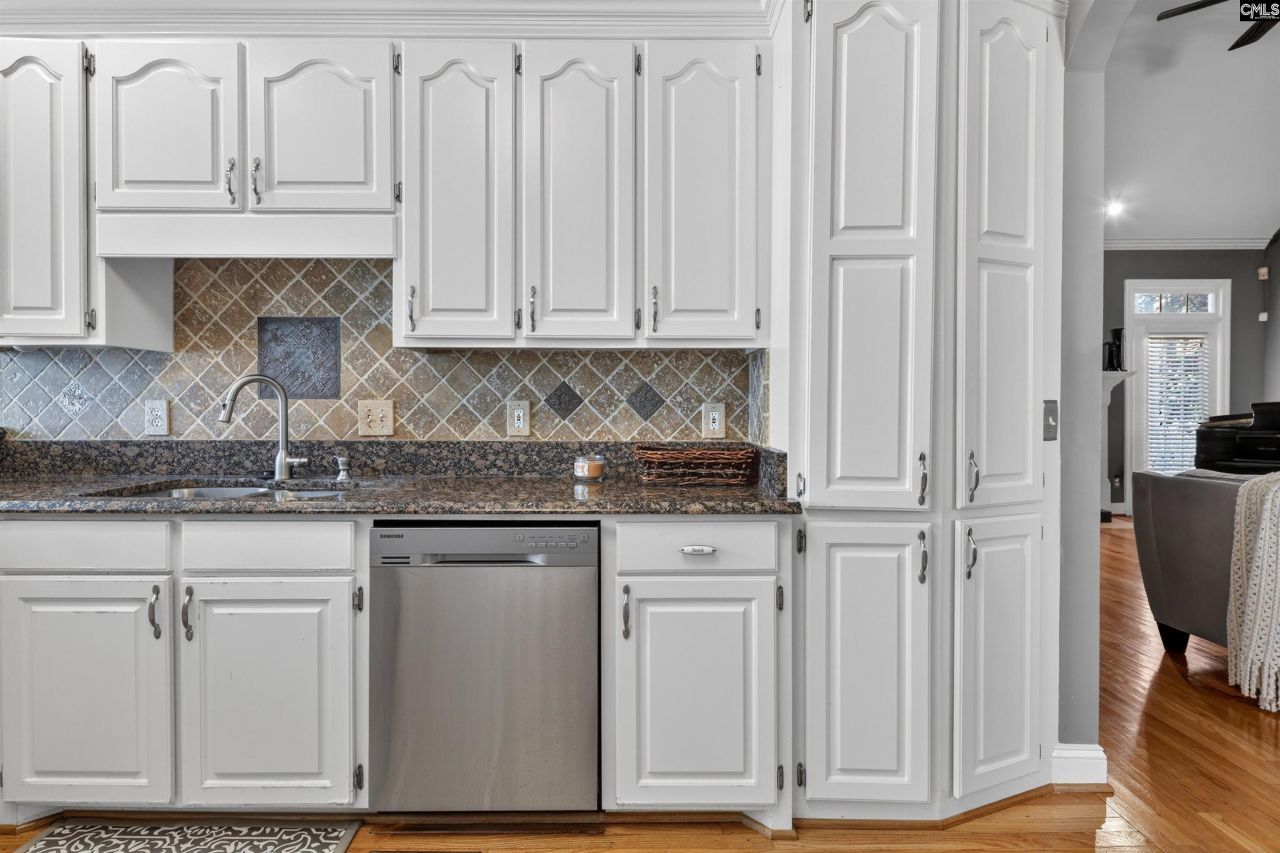 200 Big Leaf Circle Photo 10