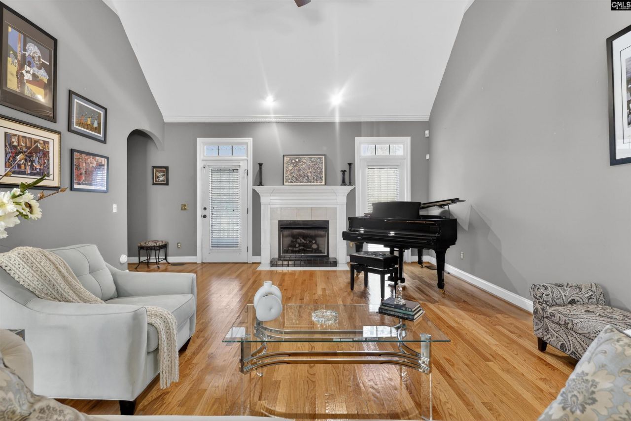 200 Big Leaf Circle Photo 5