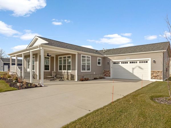 5221 Hollow Lane, Holland, MI 49423