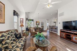 901 West Port Dr. photo 4