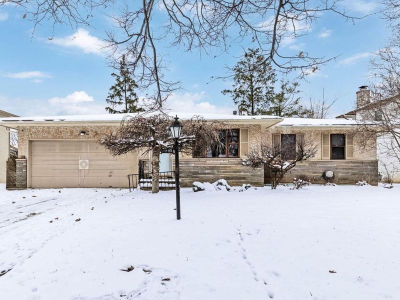 1705 Ivyhill Loop S, Columbus, OH 43229 Photo 1