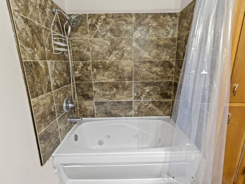 1705 Ivyhill Loop S, Columbus, OH 43229 Photo 17