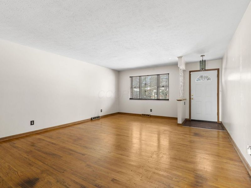 1705 Ivyhill Loop S, Columbus, OH 43229 Photo 9