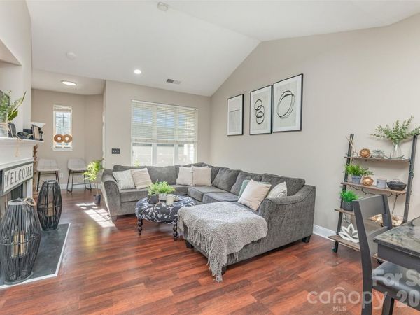 6730 Mallard Park Drive, Charlotte, NC 28262