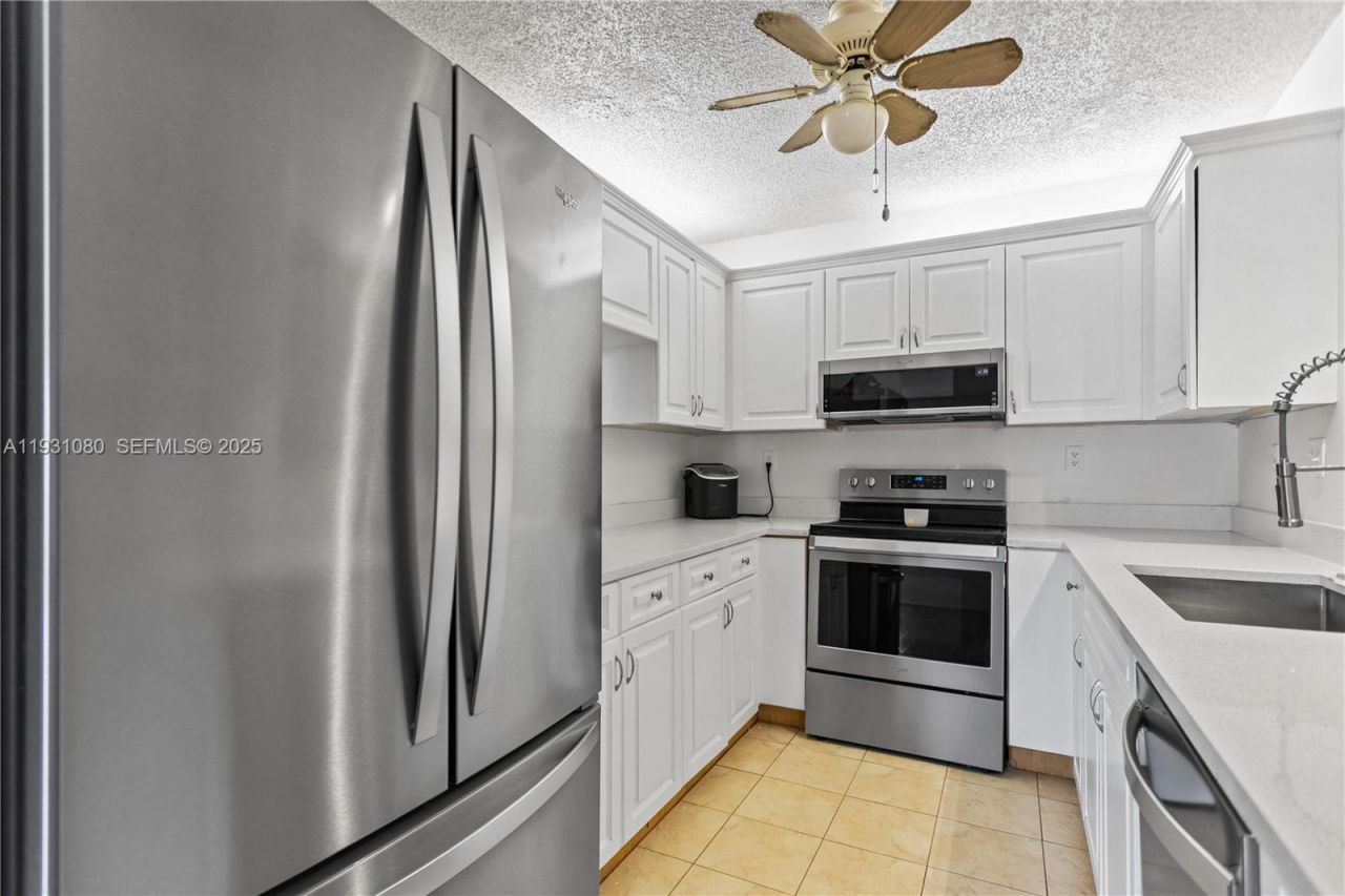 447 N Laurel, Unit 1906, Margate, FL 33063 Photo