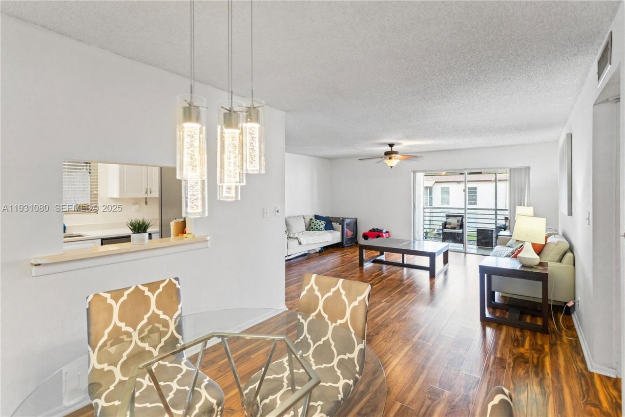 447 N Laurel, Unit 1906, Margate, FL 33063 Photo