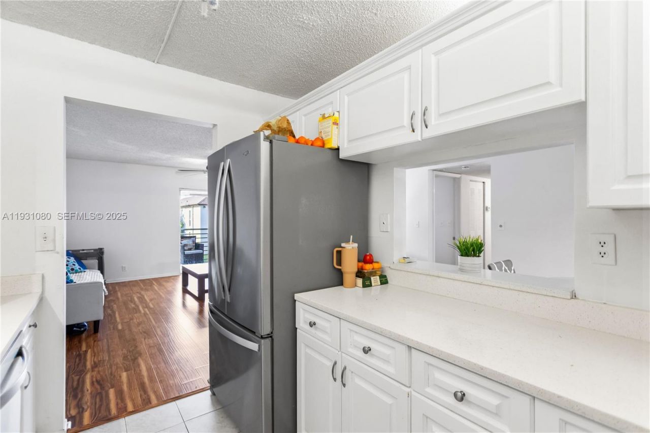 447 N Laurel, Unit 1906, Margate, FL 33063 Photo