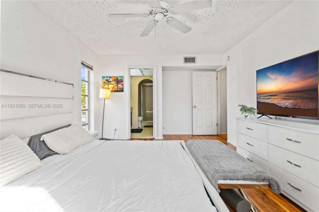 447 N Laurel, Unit 1906, Margate, FL 33063 Photo