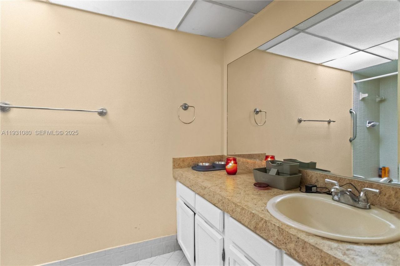 447 N Laurel, Unit 1906, Margate, FL 33063 Photo