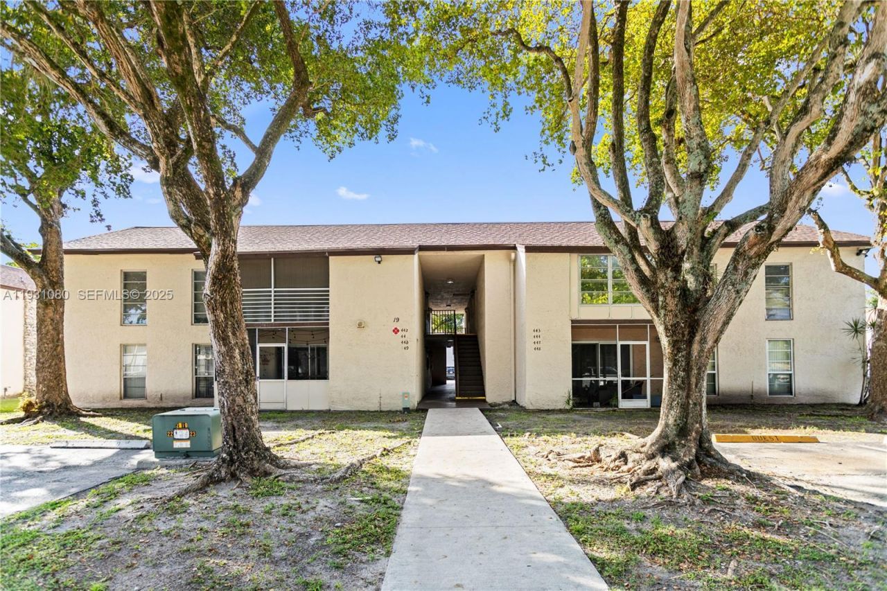 447 N Laurel, Unit 1906, Margate, FL 33063 Photo