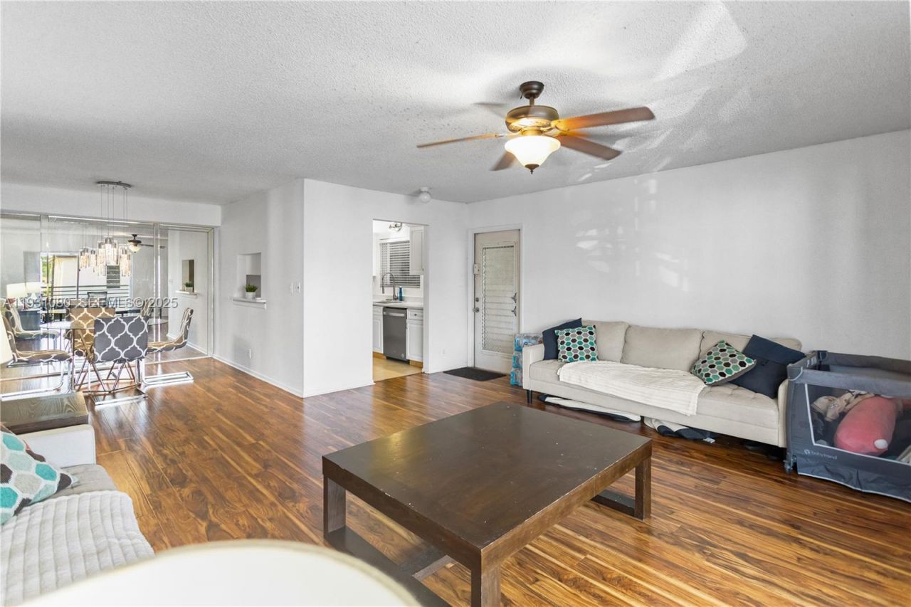 447 N Laurel, Unit 1906, Margate, FL 33063 Photo