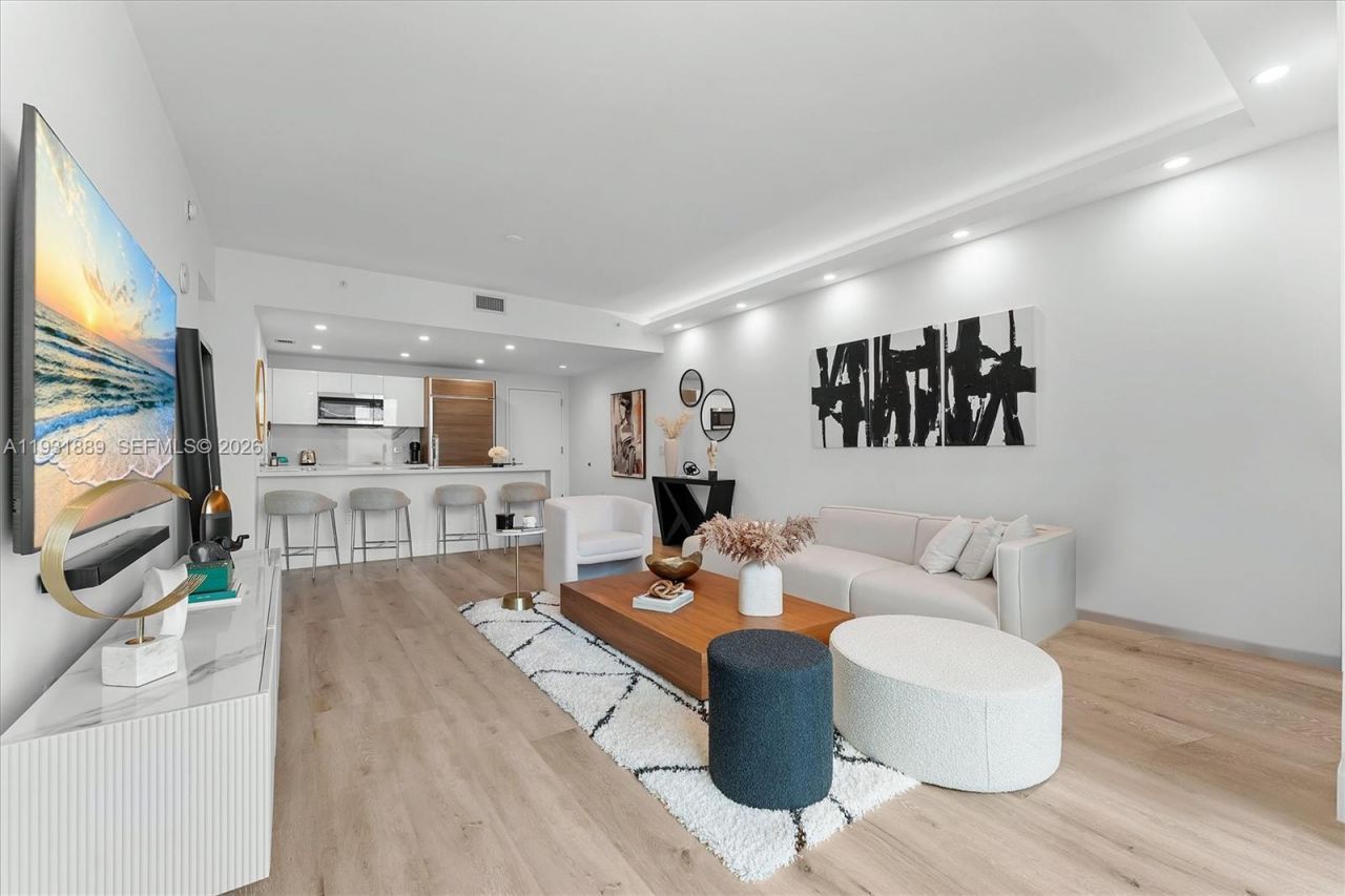 1100 S Miami Ave, Unit 4008, Miami, FL 33130 Photo