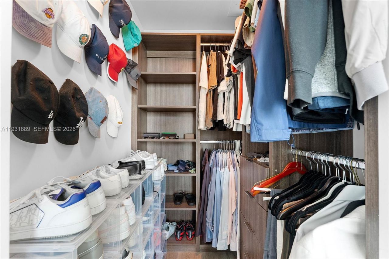 1100 S Miami Ave, Unit 4008, Miami, FL 33130 Photo