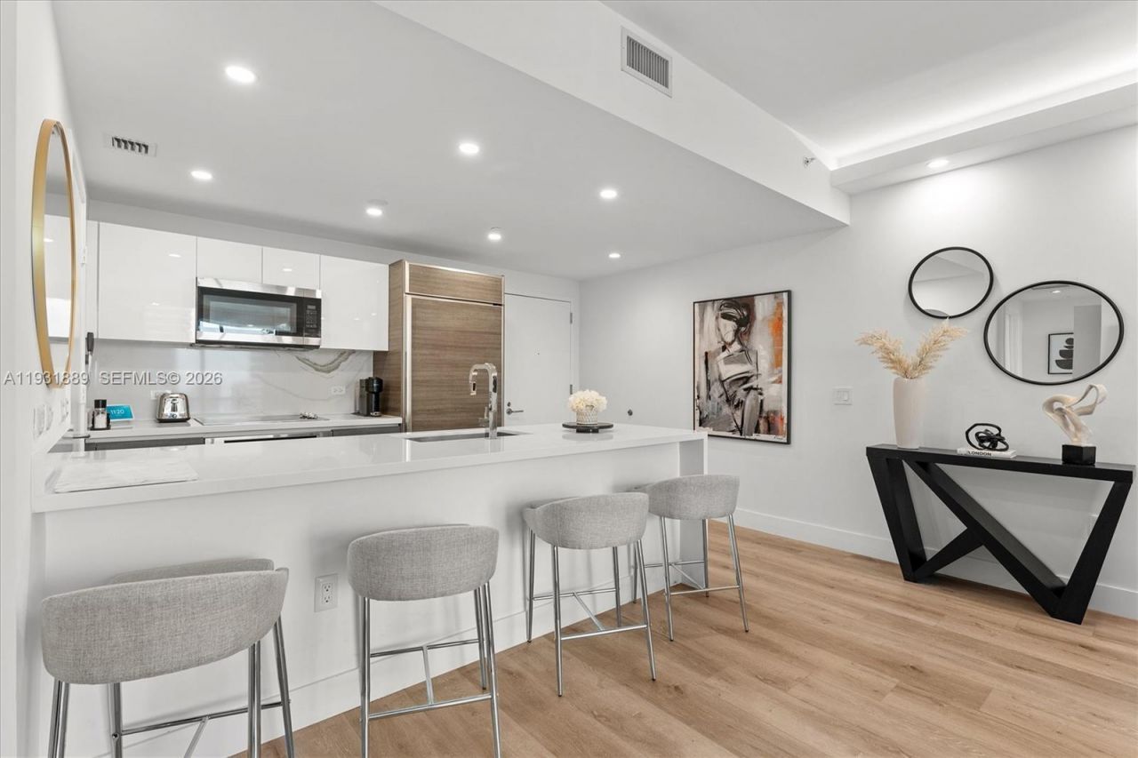 1100 S Miami Ave, Unit 4008, Miami, FL 33130 Photo