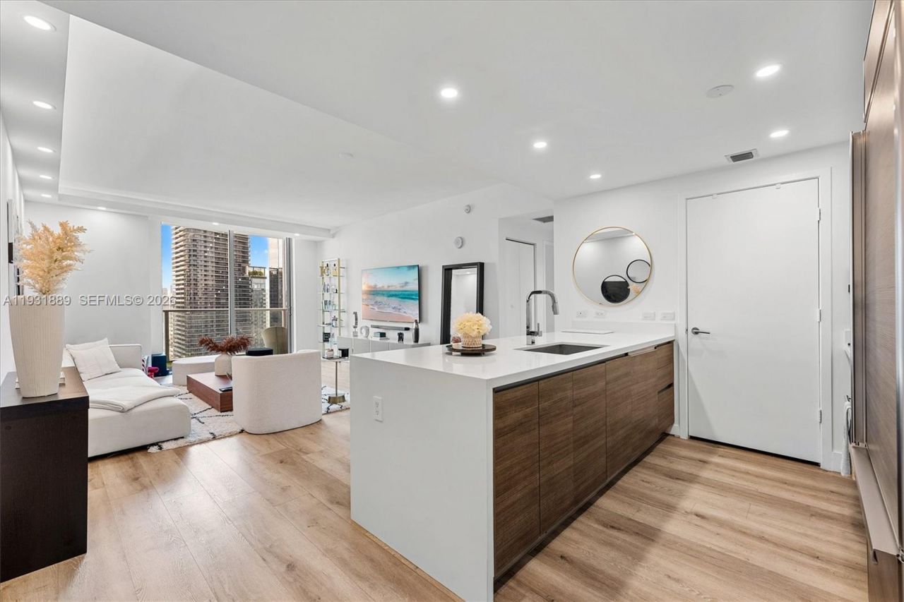 1100 S Miami Ave, Unit 4008, Miami, FL 33130 Photo