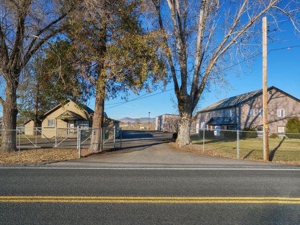 1081 Joe Wright Road, Klamath Falls, OR 97603