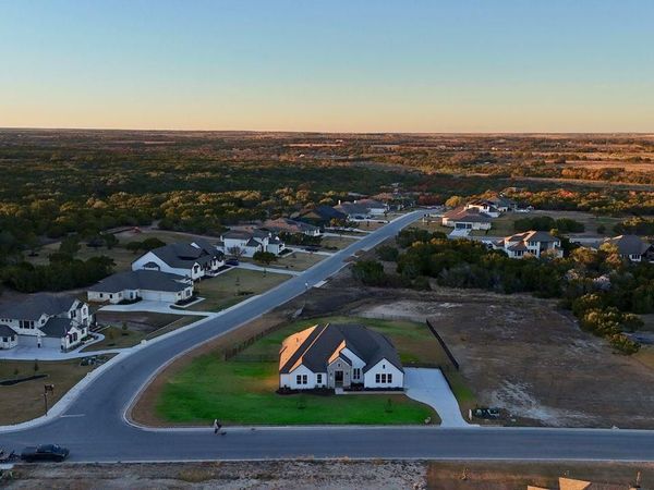 204 Rusty Colt, Liberty Hill, TX 78642