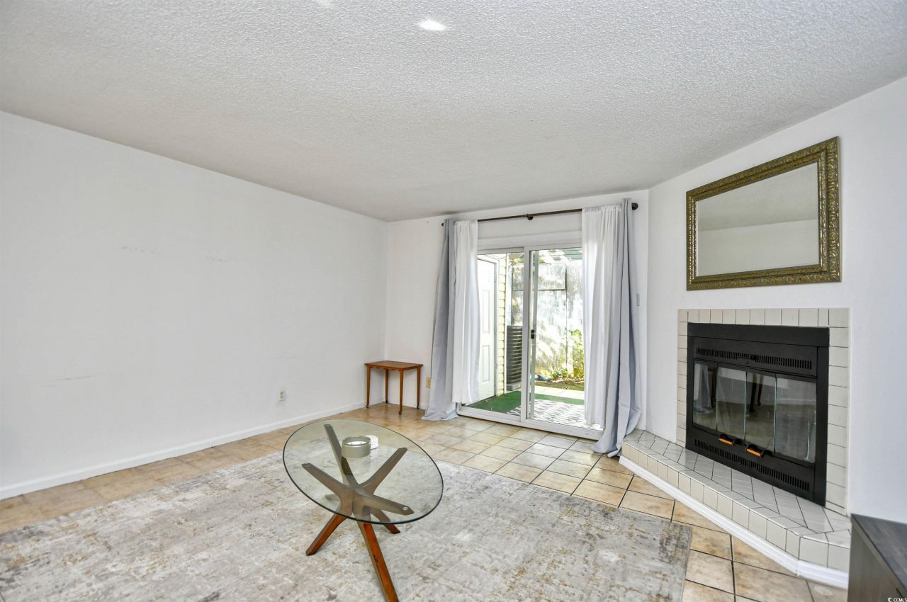 6703 Jefferson Pl. Photo 7