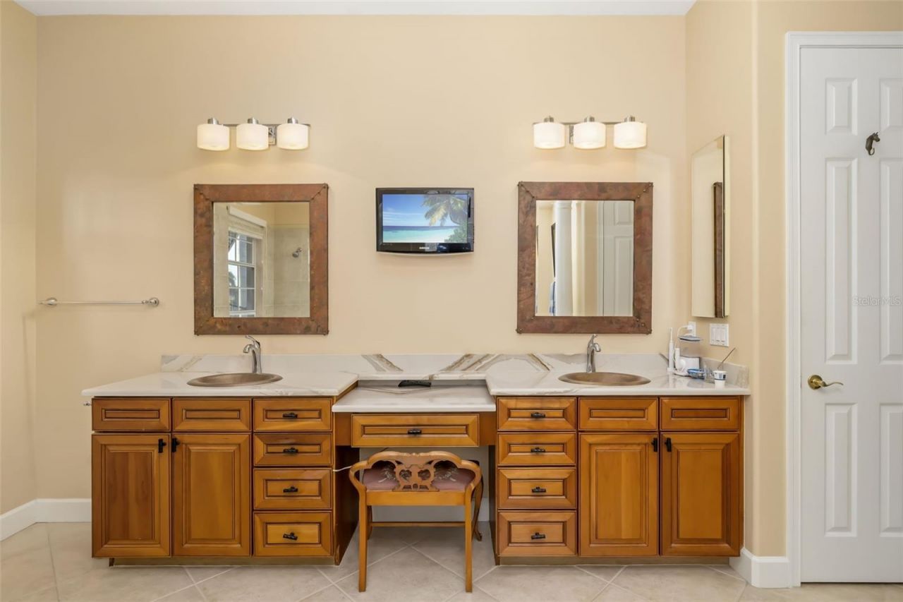 915 Maritime Court, Bradenton, FL 34212 Photo