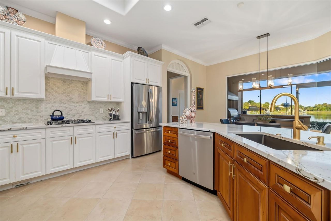 915 Maritime Court, Bradenton, FL 34212 Photo