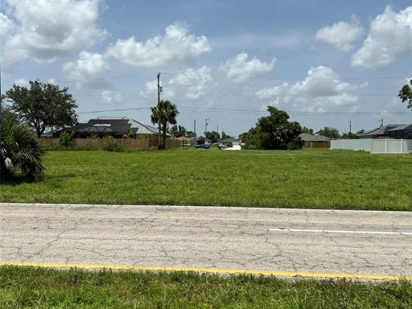 2213 KISMET PARKWAY E, CAPE CORAL, FL 33909