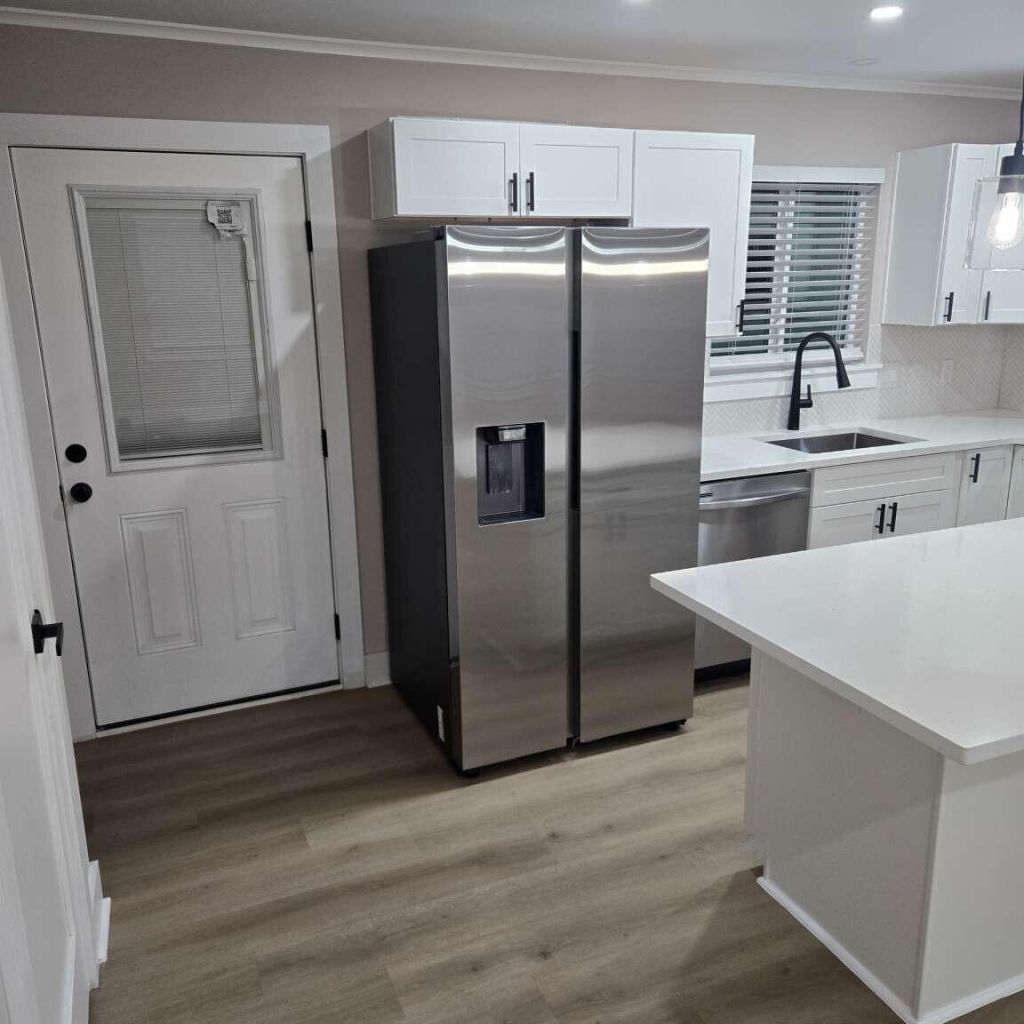 711 Rodeo Drive Photo 16