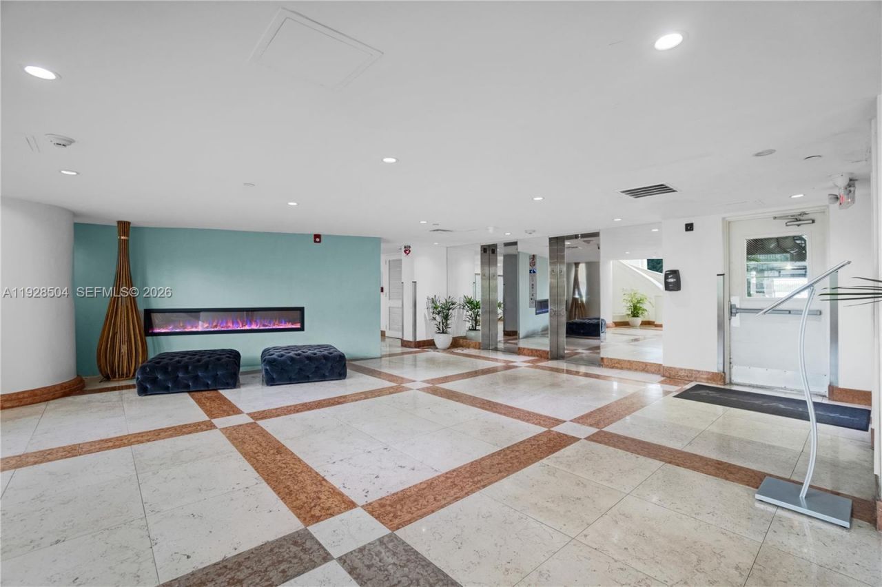 10350 W Bay Harbor Dr, Unit 2L, Bay Harbor Islands, FL 33154 Photo