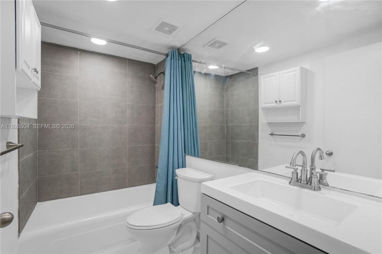 10350 W Bay Harbor Dr, Unit 2L, Bay Harbor Islands, FL 33154 Photo