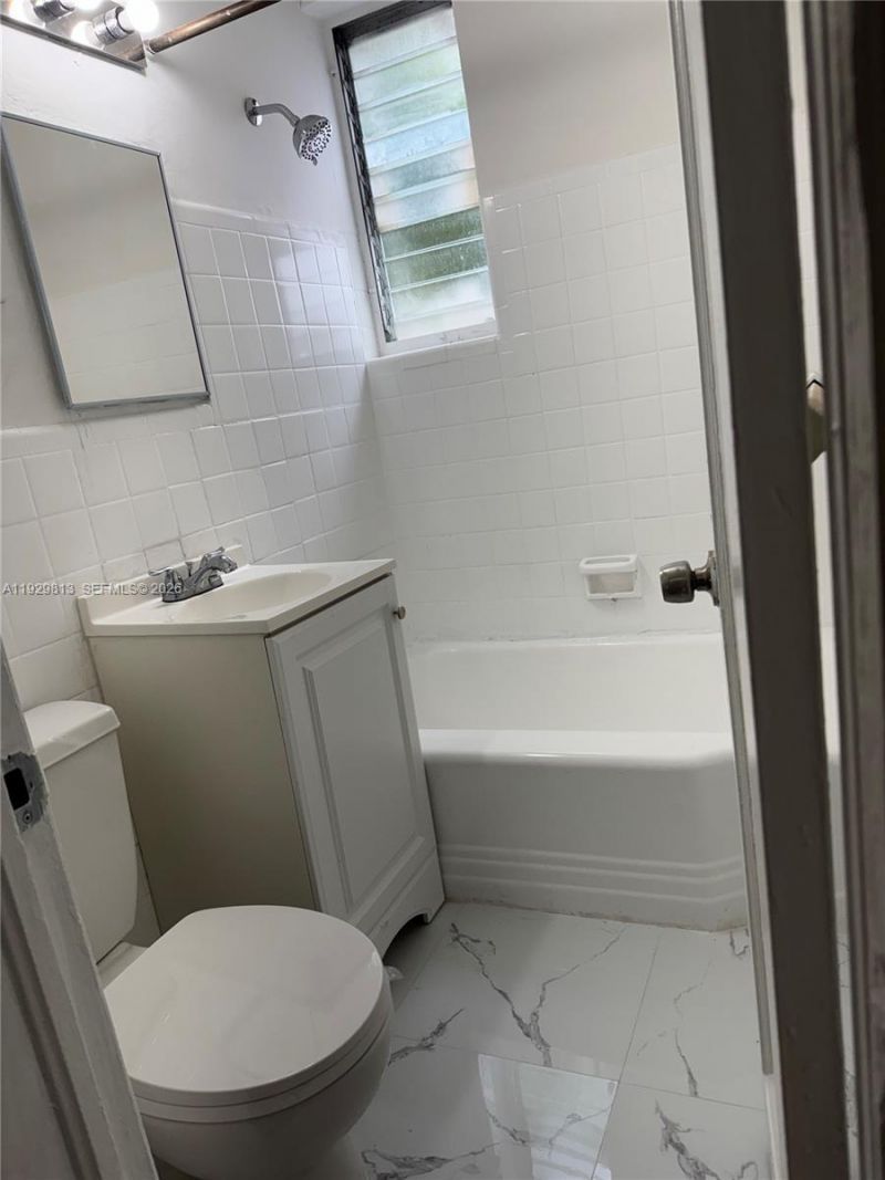 835 Alton Rd, Unit 19, Miami Beach, FL 33139 Photo