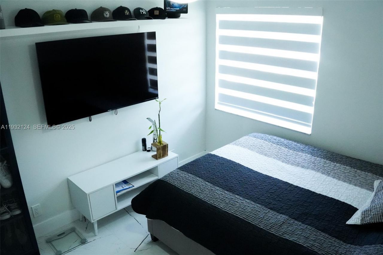 9670 Glacier Dr, Miramar, FL 33025 Photo