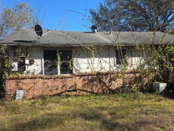 908 Burns Street, Kilgore, TX 75662