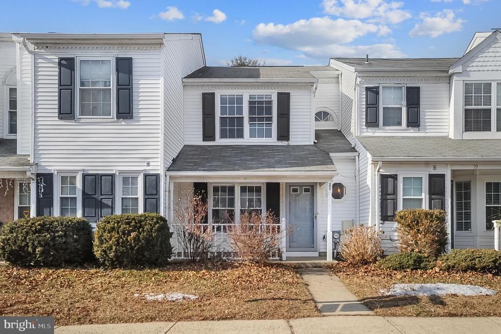 21 Van Horn Place, Holland, PA 18966 Main Photo