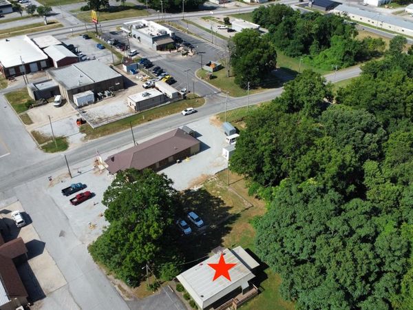 106 S Broadway Street, Grove, OK 74344