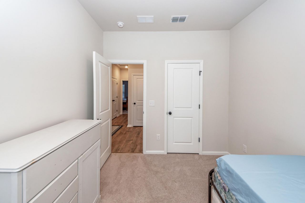 205 Harlequin Alley Photo 40