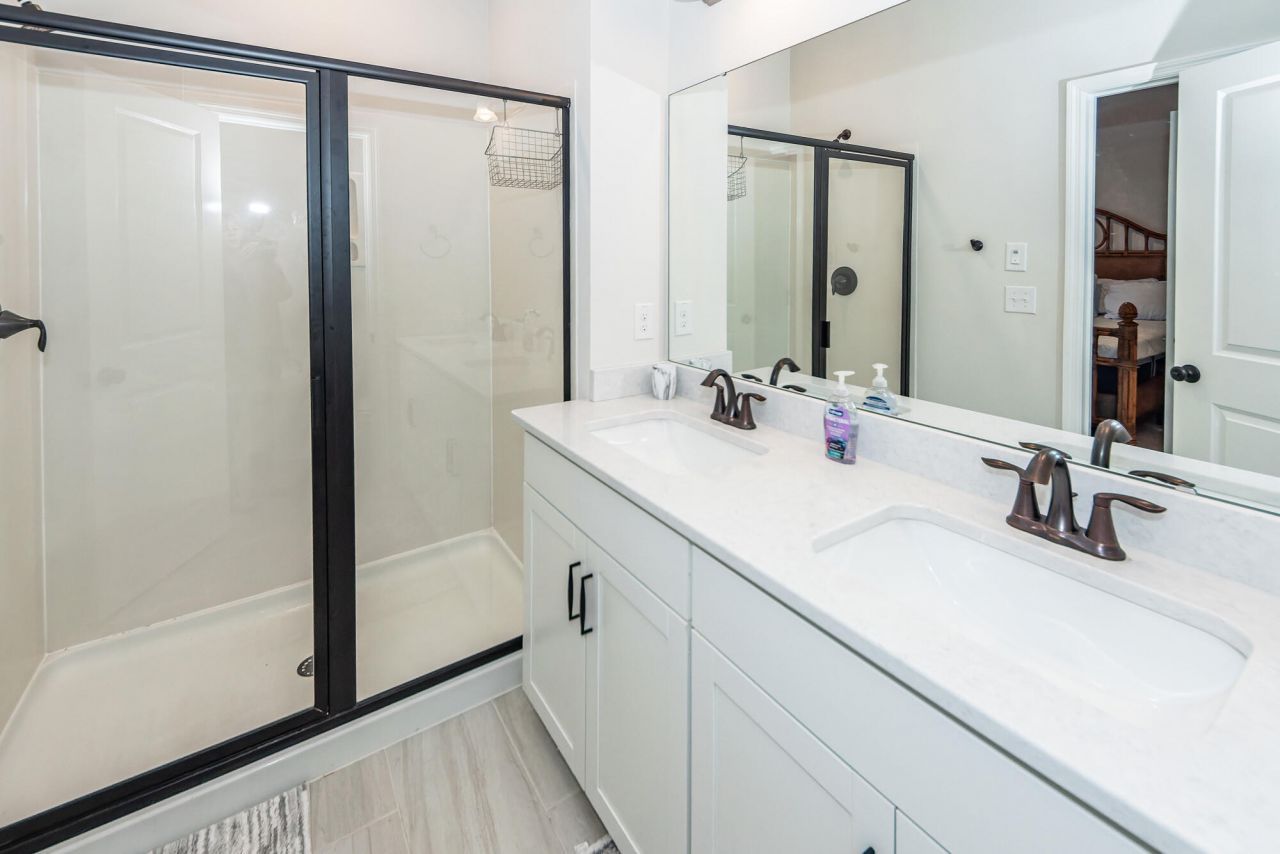 205 Harlequin Alley Photo 49